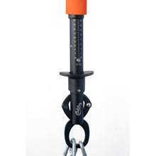 Load image into Gallery viewer, Tournament Series Lip Grips with Built-In Scale
